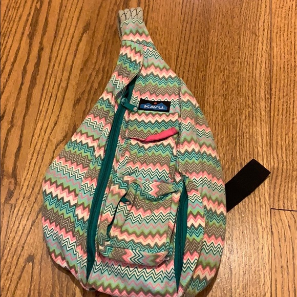 chevron kavu bag